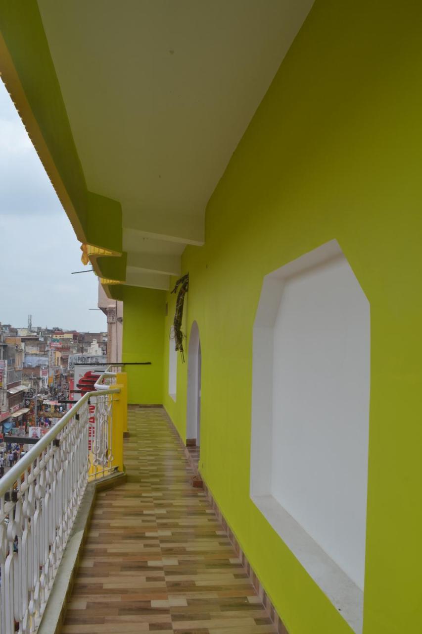 Hotel Samman Varanasi Exterior photo